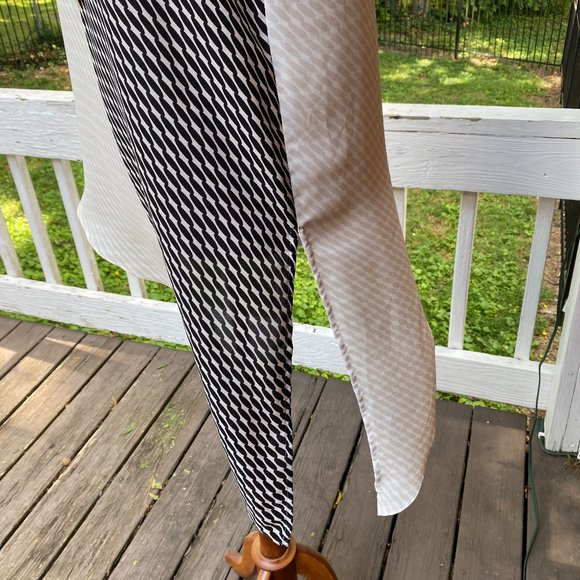 Vince Camuto tank top - Picture 2 of 4